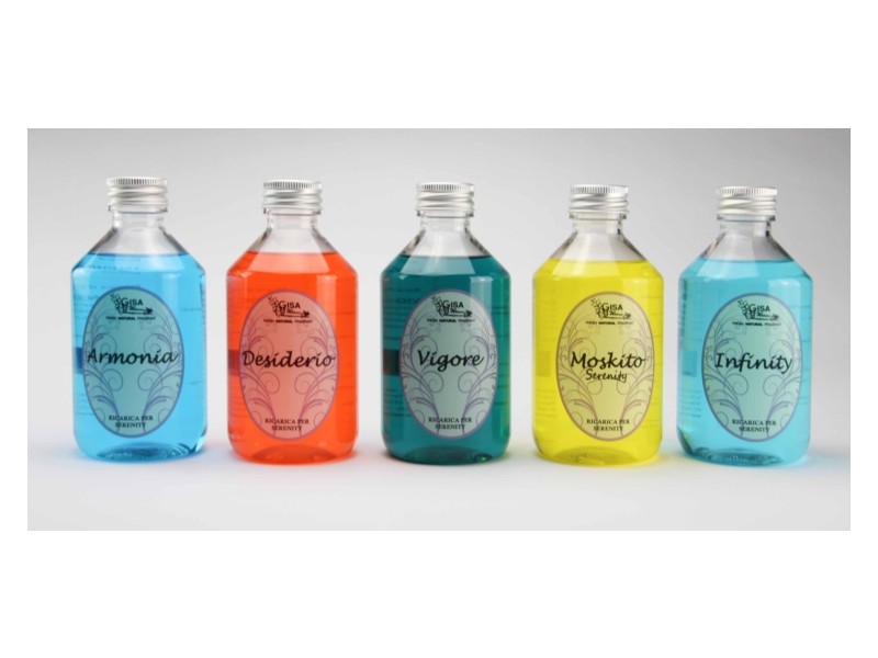 Aurora - dekorativni difuzor iz keramike, tri barvne možnosti keramične vazice.